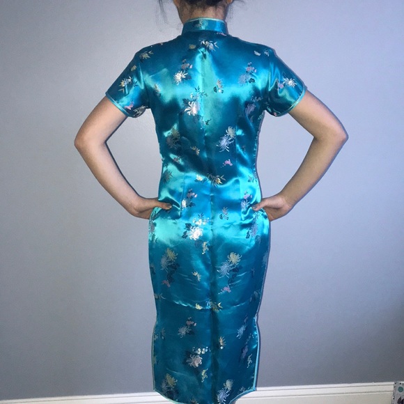 Chinese New Year Tradition Dress - Picture 2 of 4